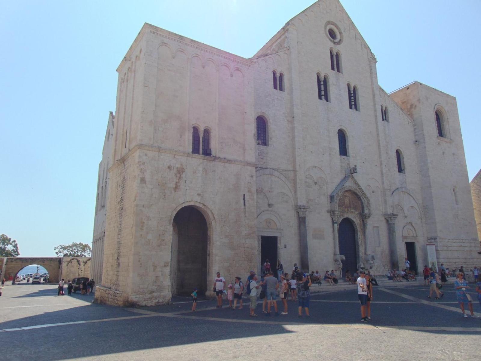 Dimora Santi E Marinai * Bari